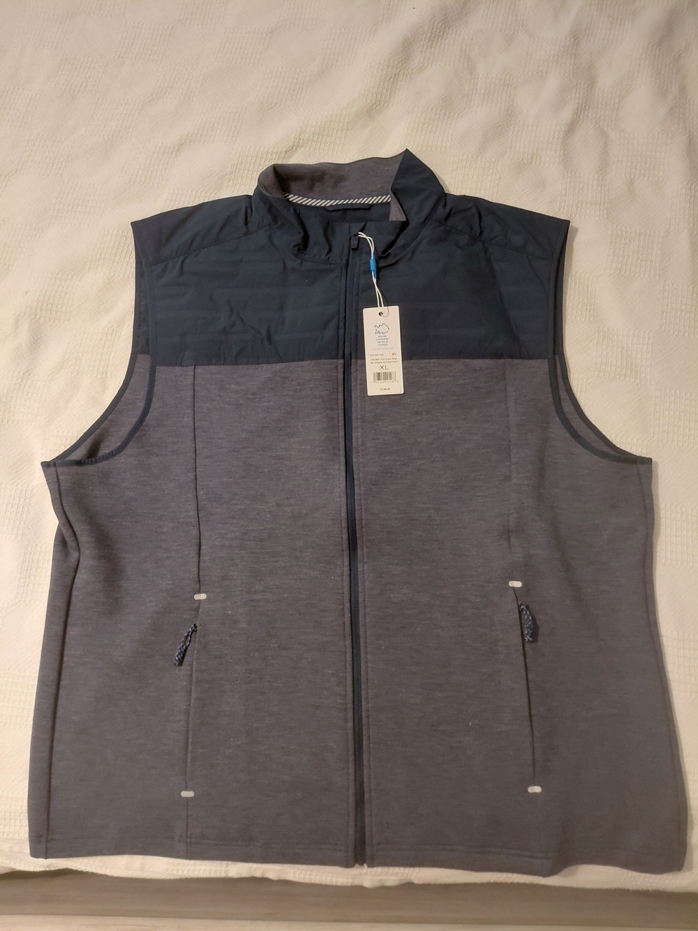 Southern Tide Two-Tone Quilted Panel Sleeveless Vest - Navy & Gray